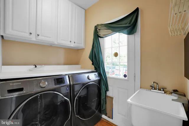 $1,000,000 | 18101 Littlebrooke Drive, Olney, MD 20832