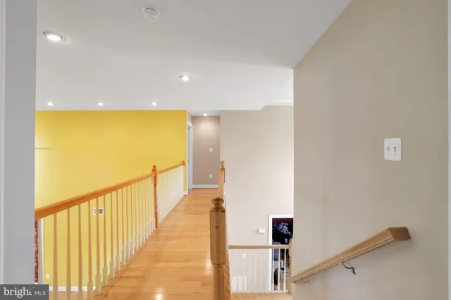 $1,000,000 | 18101 Littlebrooke Drive, Olney, MD 20832