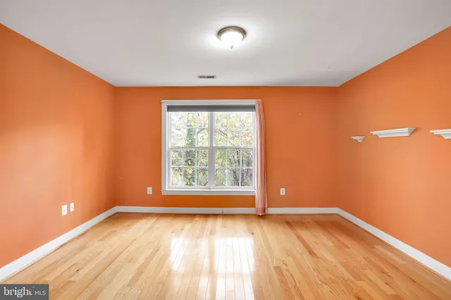 $1,000,000 | 18101 Littlebrooke Drive, Olney, MD 20832