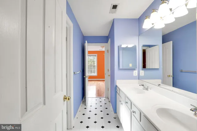 $1,000,000 | 18101 Littlebrooke Drive, Olney, MD 20832