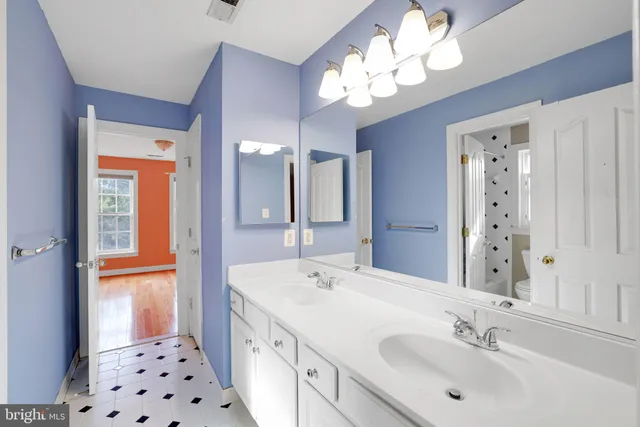 $1,000,000 | 18101 Littlebrooke Drive, Olney, MD 20832