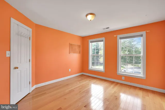 $1,000,000 | 18101 Littlebrooke Drive, Olney, MD 20832