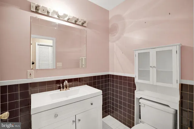 $1,000,000 | 18101 Littlebrooke Drive, Olney, MD 20832