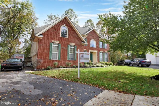 $1,000,000 | 18101 Littlebrooke Drive, Olney, MD 20832