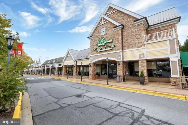 $1,000,000 | 18101 Littlebrooke Drive, Olney, MD 20832