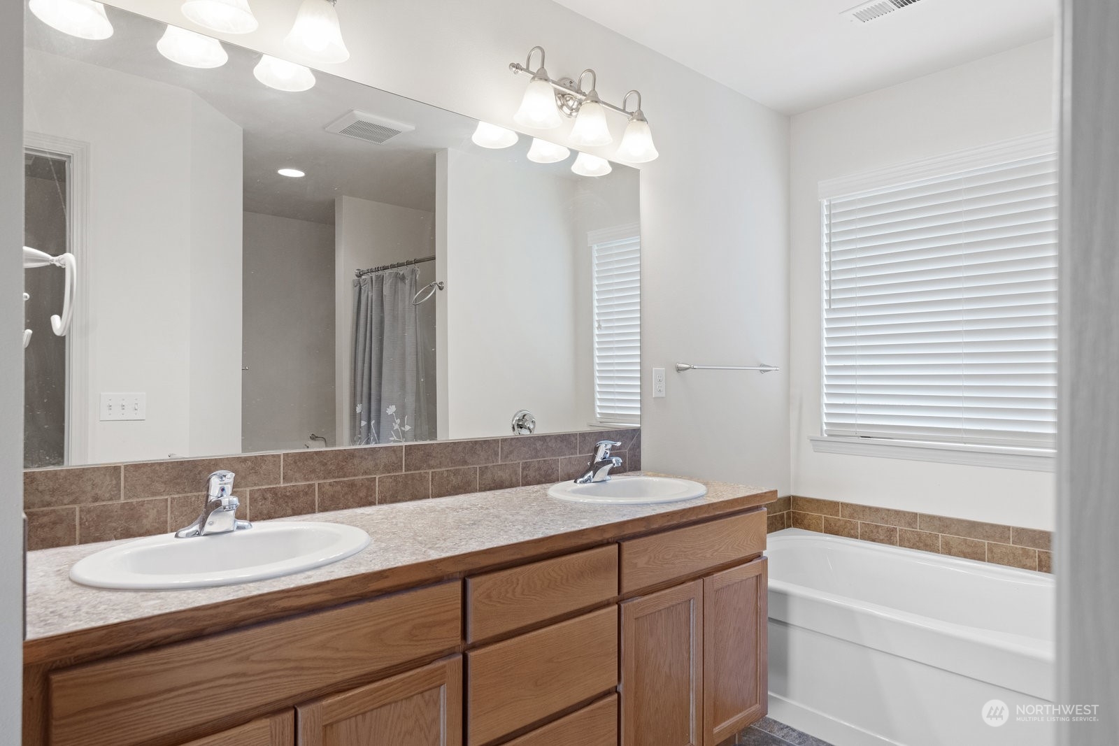 2108 West Honeysett Road Wenatchee, WA 98801 - Photo 25 of 40 Gallery Image 25