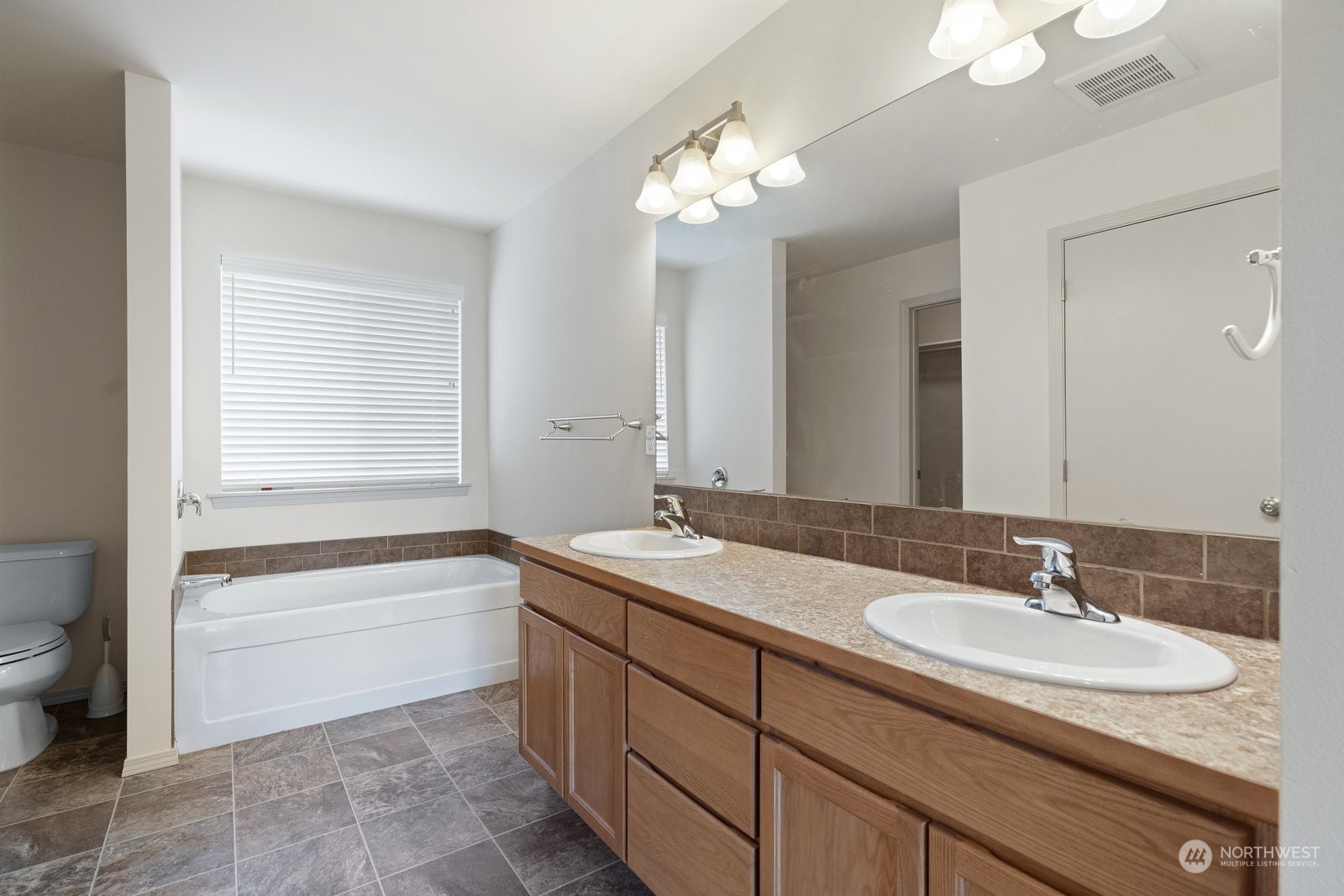 2108 West Honeysett Road Wenatchee, WA 98801 - Photo 31 of 40 Gallery Image 31