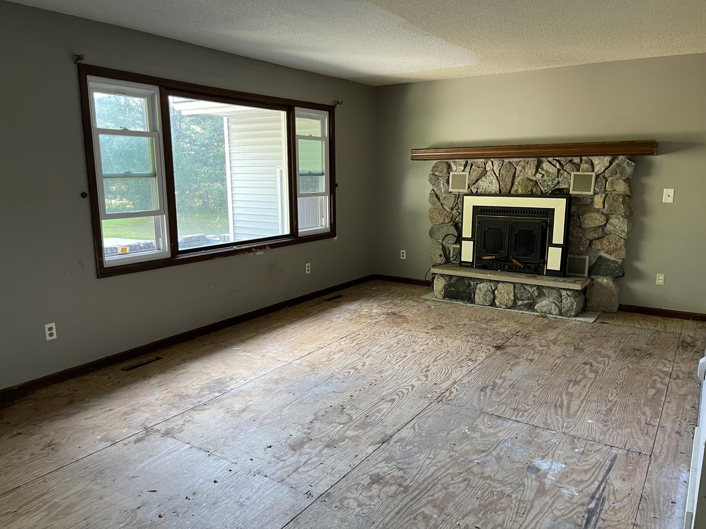 3023 Benston Road Whitehall, MI 49461 - Photo 2 of 9 IMG_7928