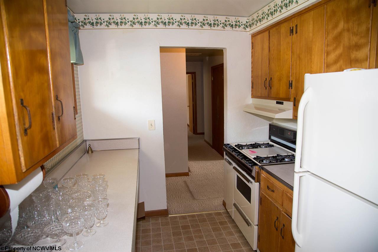104 South Gate Road Elkins, WV 26241 - Photo 6 of 17 Gallery Image 6