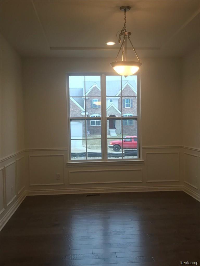 845 Balsam Circle Rochester, MI 48307 - Photo 4 of 11 BLW 8 dining room.jpg