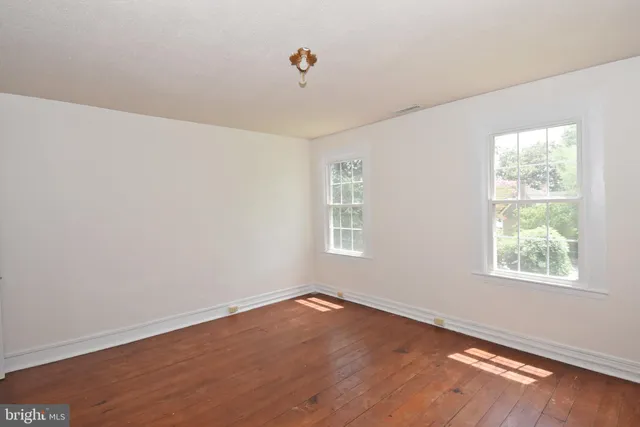 $215,000 | 30472 Broad Street, Princess Anne, MD 21853