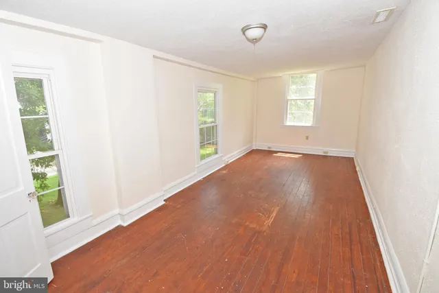 $215,000 | 30472 Broad Street, Princess Anne, MD 21853