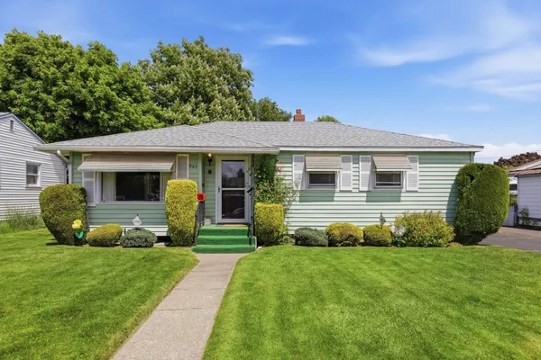 $409,999 | 309 East Nebraska Avenue, Spokane, WA 99208