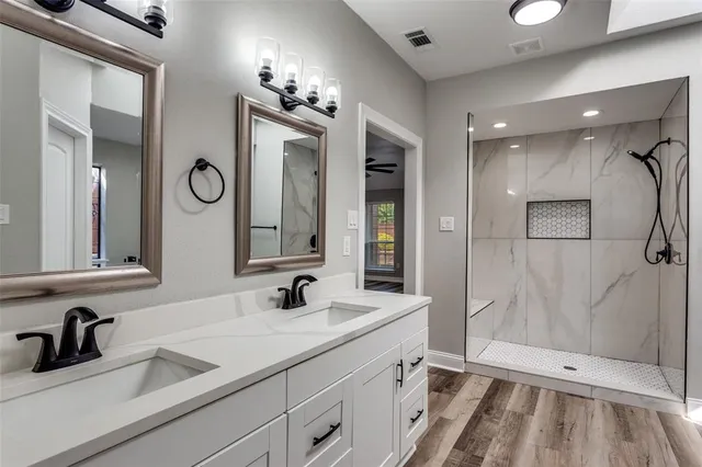 $649,900 | 2103 Bay Club Drive, Arlington, TX 76013