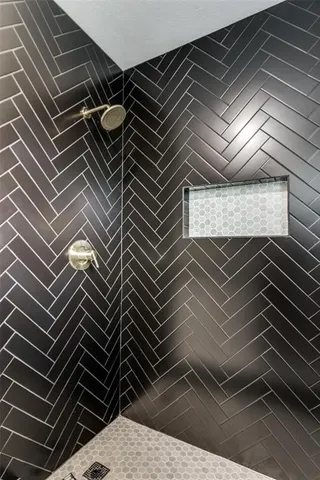 $649,900 | 2103 Bay Club Drive, Arlington, TX 76013