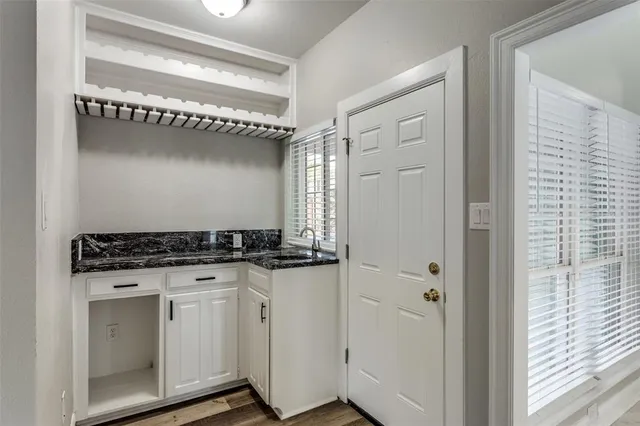 $649,900 | 2103 Bay Club Drive, Arlington, TX 76013