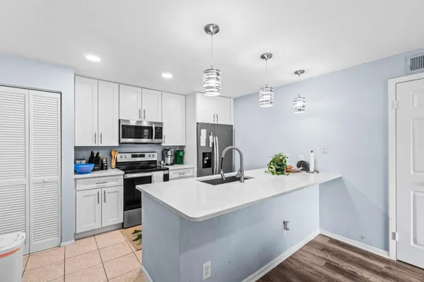 $365,000 | 1885 Palm Cove Boulevard, Unit 10207, Delray Beach, FL 33445