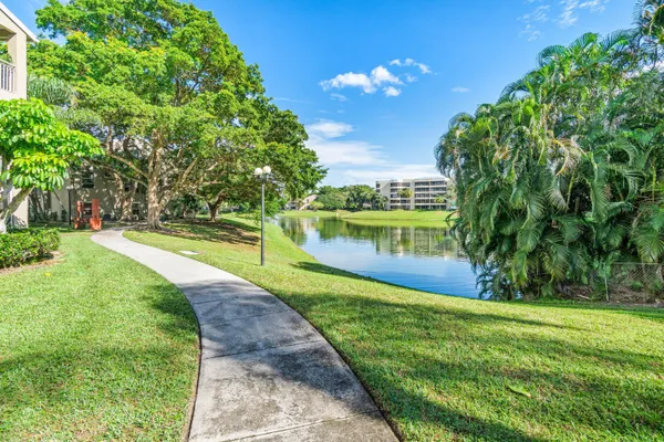 $365,000 | 1885 Palm Cove Boulevard, Unit 10207, Delray Beach, FL 33445