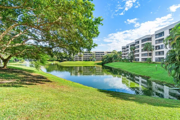 $365,000 | 1885 Palm Cove Boulevard, Unit 10207, Delray Beach, FL 33445