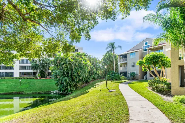 $365,000 | 1885 Palm Cove Boulevard, Unit 10207, Delray Beach, FL 33445