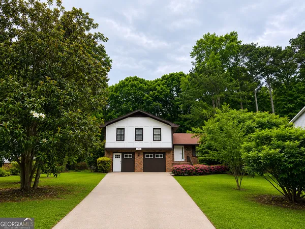 $399,000 | 792 Mountainbrooke Circle Southwest, Stone Mountain, GA 30087