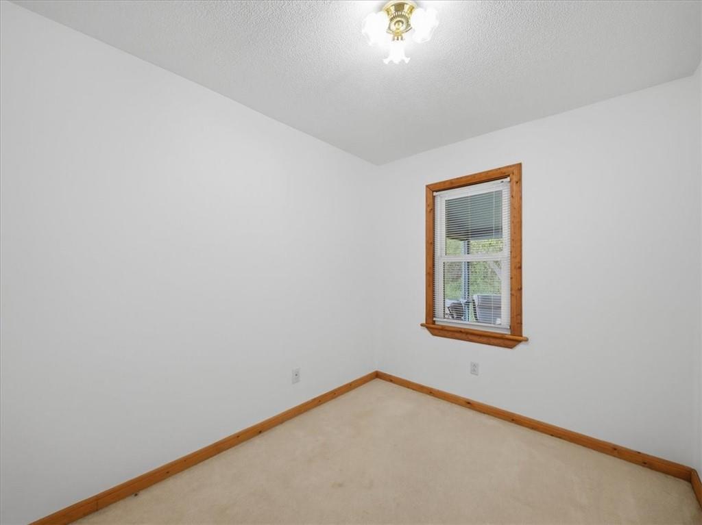 1306 Chapel Road Monaca, PA 15061 - Photo 15 of 23