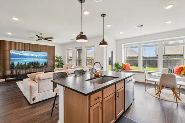 $3,095 | 4806 Sand Clouds Drive, Katy, TX 77493