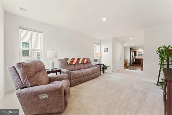 $300,000 | 84 Dunster Street, Martinsburg, WV 25405