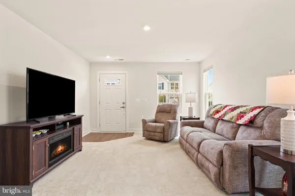 $300,000 | 84 Dunster Street, Martinsburg, WV 25405