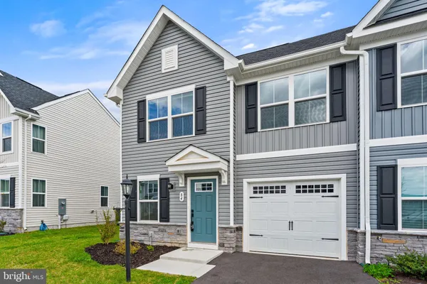 $300,000 | 84 Dunster Street, Martinsburg, WV 25405