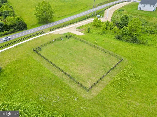 $300,000 | 84 Dunster Street, Martinsburg, WV 25405