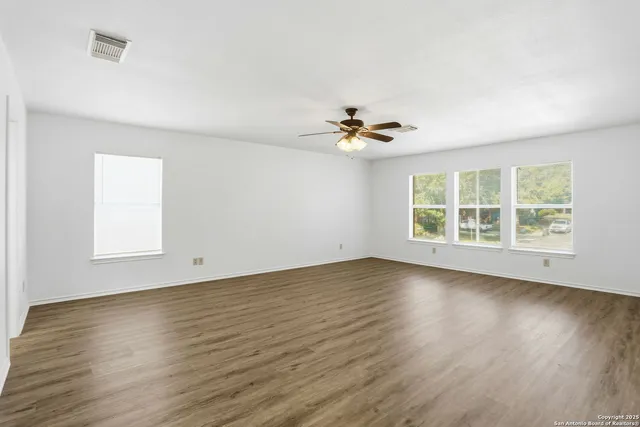 $2,050 | 522 Ashley Park Circle, Schertz, TX 78154