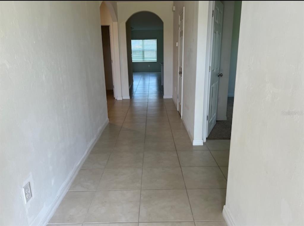 390 Posadas Circle Punta Gorda, FL 33983 - Photo 2 of 22