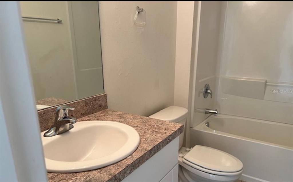 390 Posadas Circle Punta Gorda, FL 33983 - Photo 6 of 22