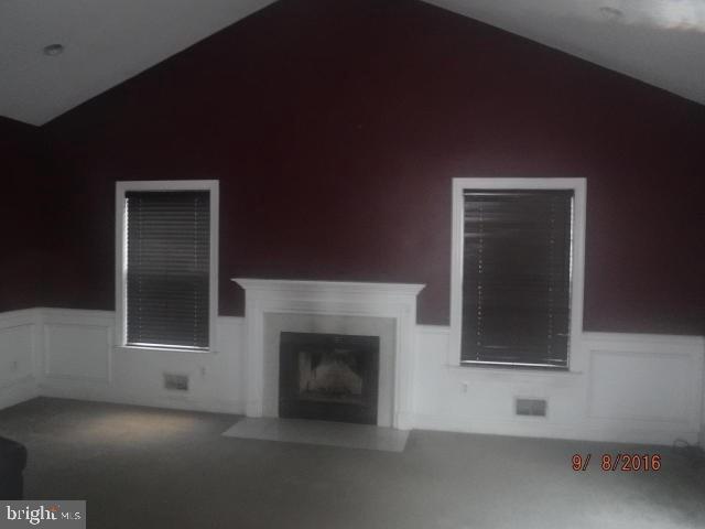 343 Freehold Road Jackson, NJ 08527 - Photo 4 of 19