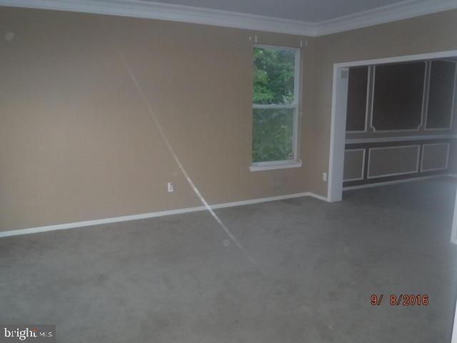 343 Freehold Road Jackson, NJ 08527 - Photo 5 of 19