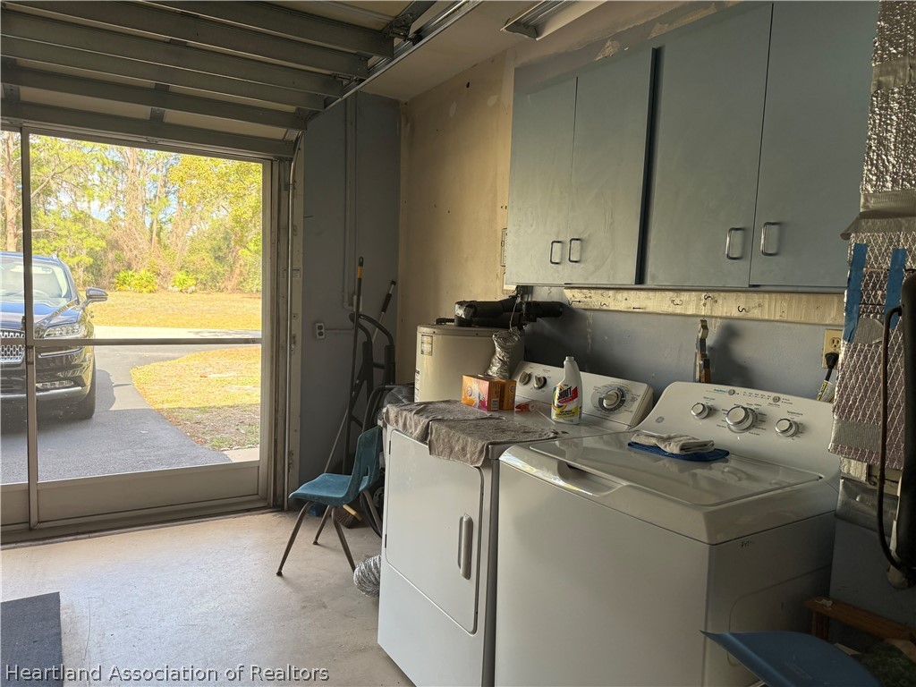 508 Ryan Road Sebring, FL 33876 - Photo 20 of 42 LAUNDRY AREA IN GARAGE