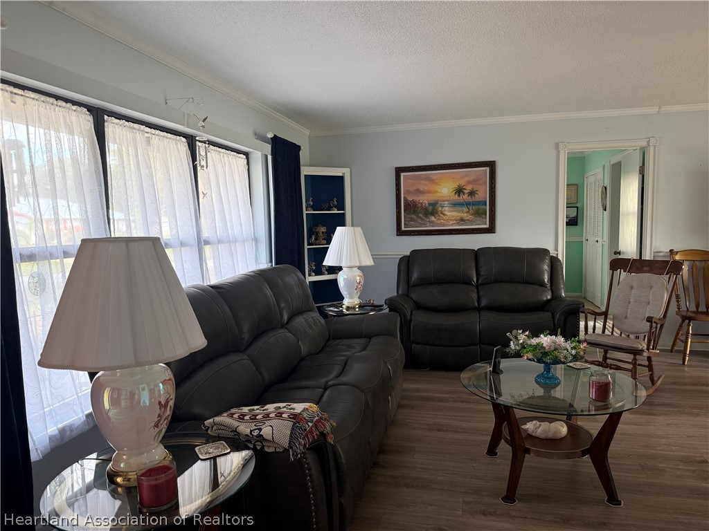 508 Ryan Road Sebring, FL 33876 - Photo 7 of 42 LIVING ROOM