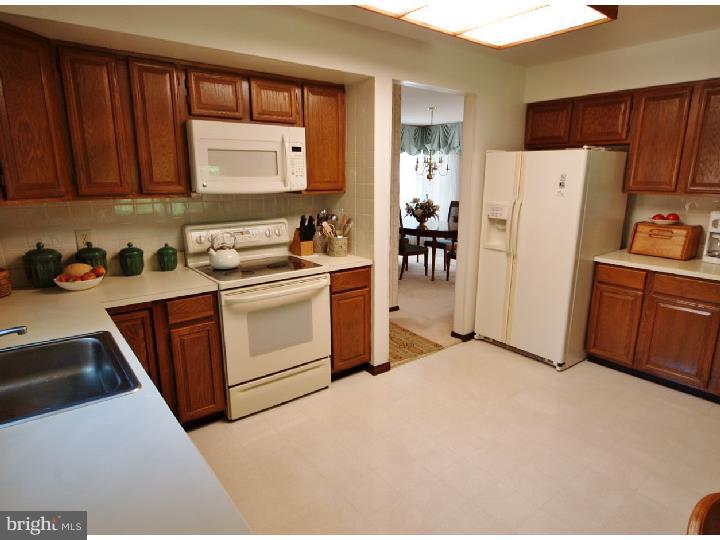 24 Wyndham Road Voorhees, NJ 08043 - Photo 11 of 25 Gallery Image 11