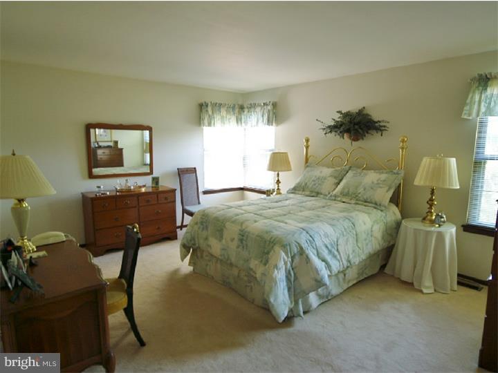 24 Wyndham Road Voorhees, NJ 08043 - Photo 12 of 25 Gallery Image 12
