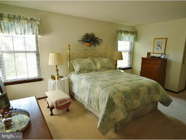 24 Wyndham Road Voorhees, NJ 08043 - Photo 13 of 25 Gallery Image 13