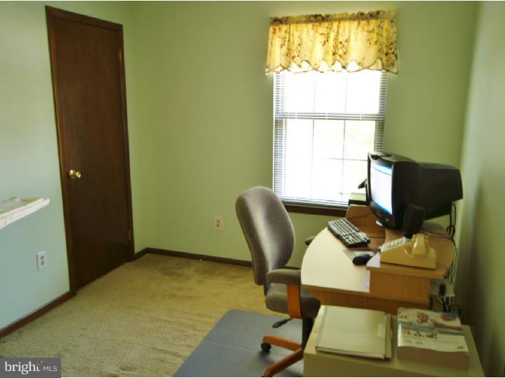 24 Wyndham Road Voorhees, NJ 08043 - Photo 21 of 25 Gallery Image 21