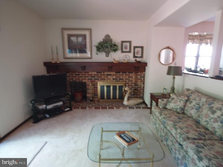 24 Wyndham Road Voorhees, NJ 08043 - Photo 8 of 25 Gallery Image 8