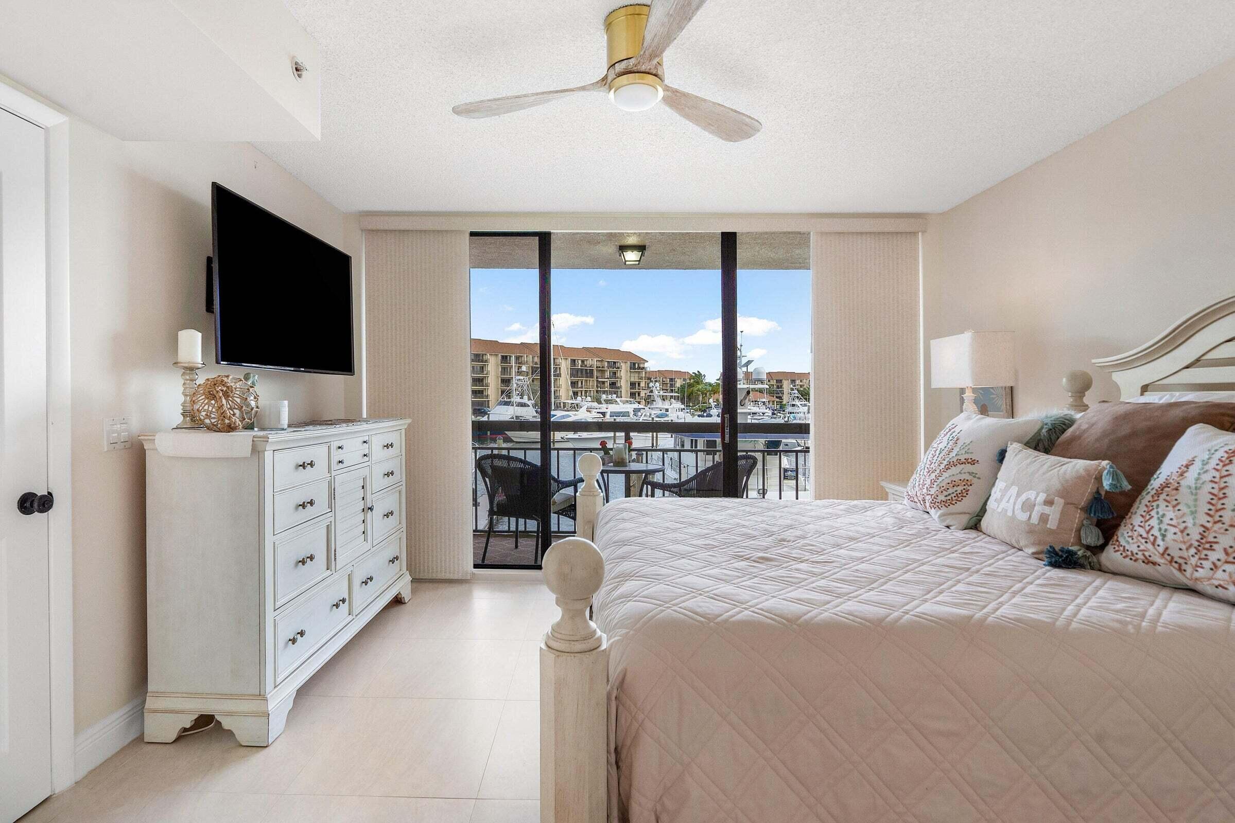 2601 Marina Isle Way, Unit 202 Jupiter, FL 33477 - Photo 28 of 53 IMG_0318