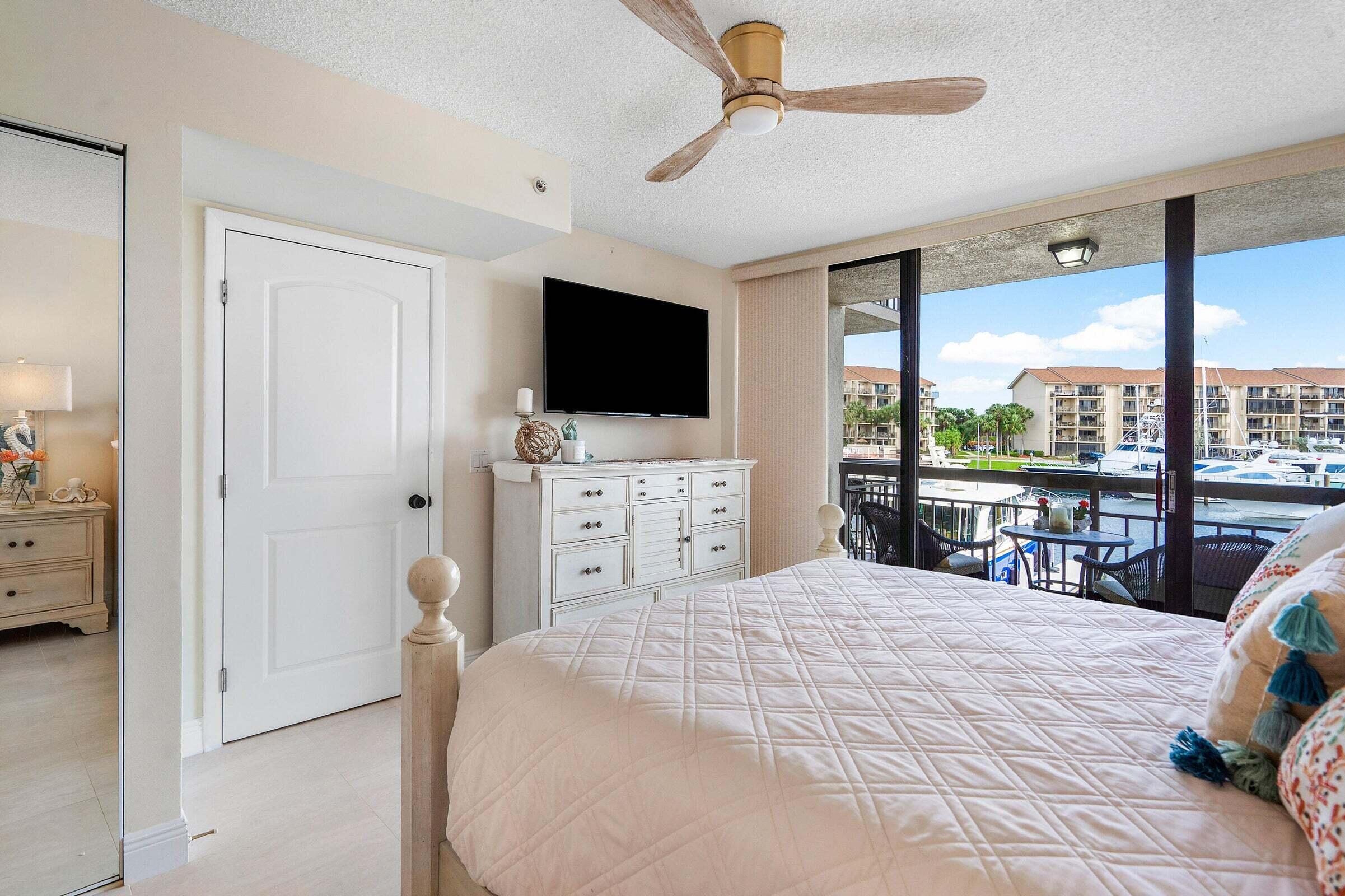 2601 Marina Isle Way, Unit 202 Jupiter, FL 33477 - Photo 29 of 53 IMG_0319