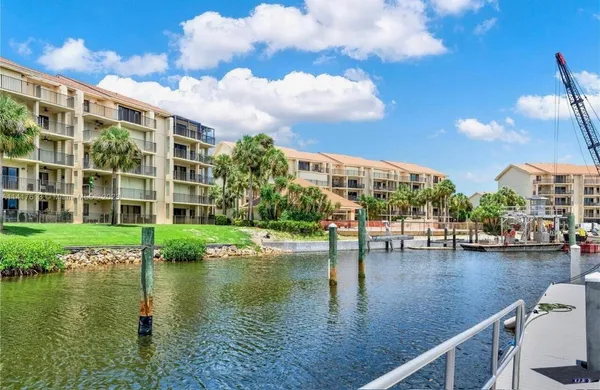 $535,000 | 2601 Marina Isle Way, Unit 202, Jupiter, FL 33477