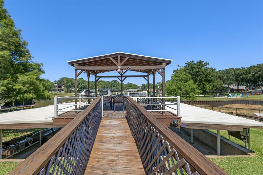 227 Scenic Road Trinidad, TX 75163 - Photo 28 of 40 a view of a balcony with chairs
