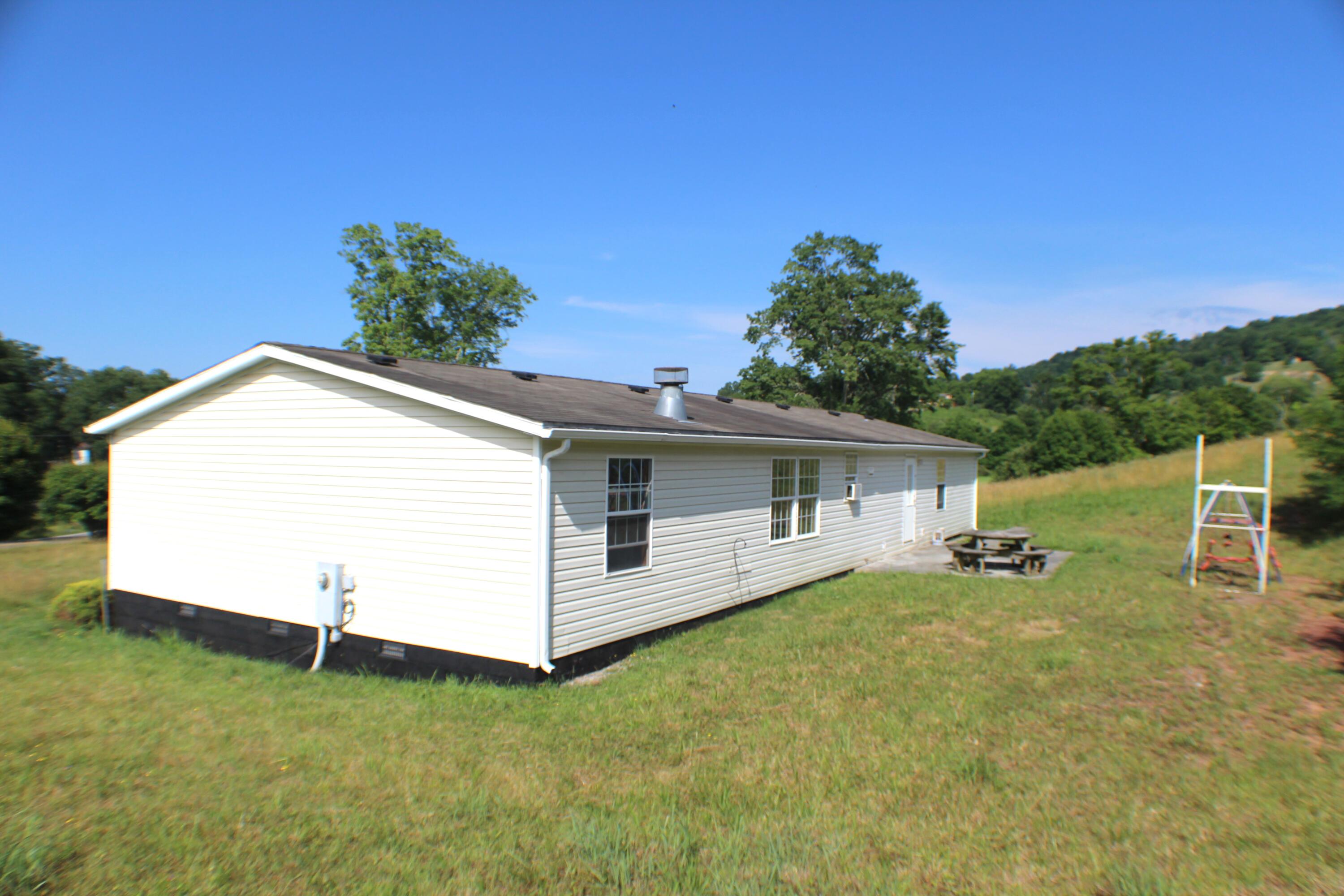 16 Gum Cove Road Buckeye, WV 24924 - Photo 4 of 32 Gallery Image 4