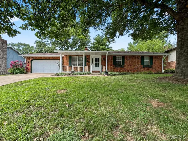 $249,900 | 755 Klein Drive, Smithton, IL 62285