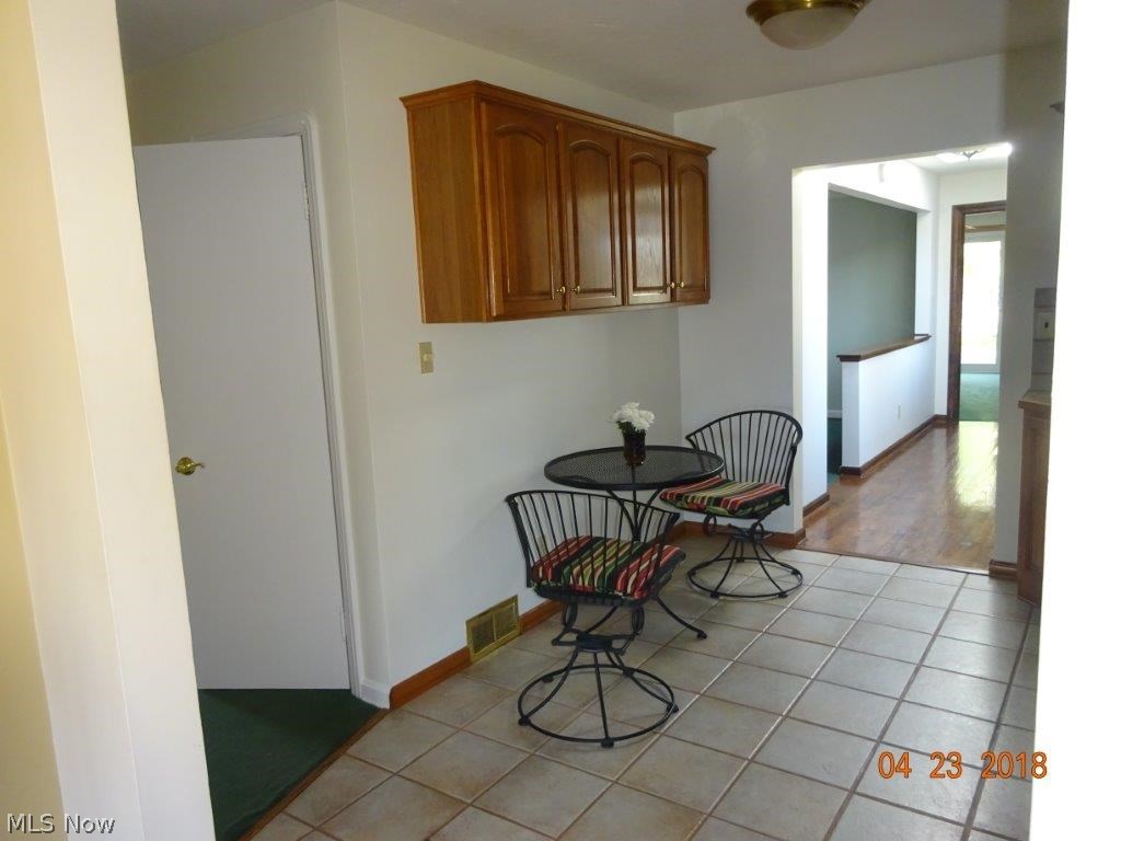7250 Ward Road Cleveland, OH 44134 - Photo 15 of 35